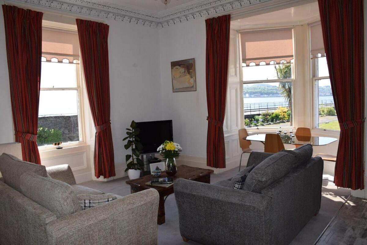 One Marine Place Port Bannatyne Room photo